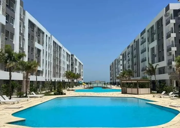 Luxury With Private And Aquapark Apartment Hurghada
