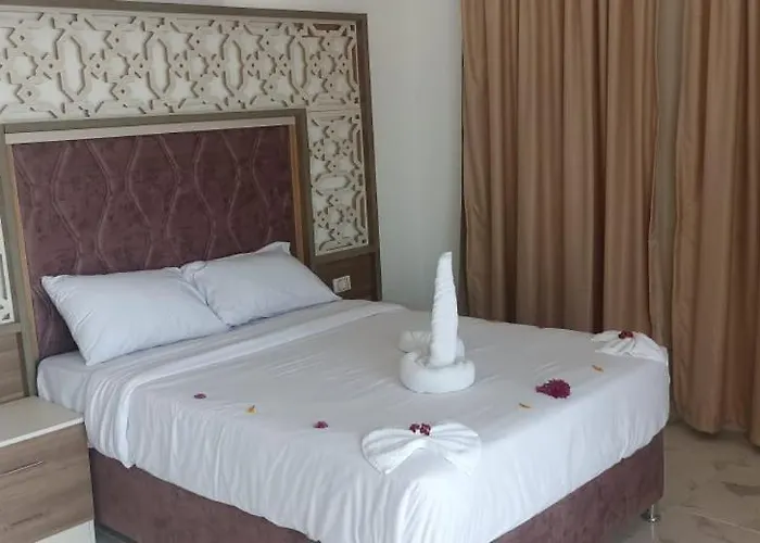 Luxury With Private And Aquapark Hurghada