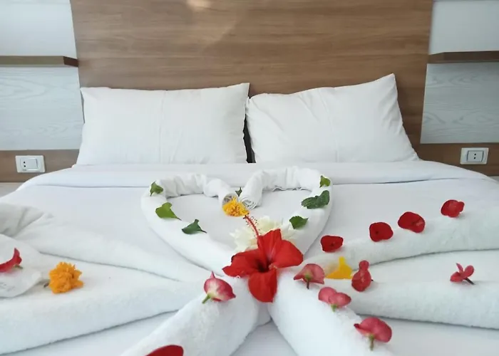 Luxury With Private And Aquapark Apartment *