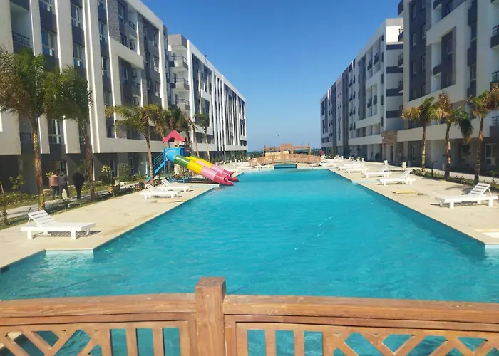 Luxury With Private And Aquapark Apartment